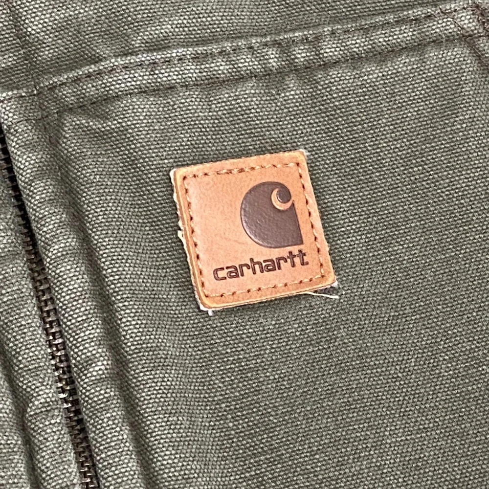 Carhartt sandstone mock